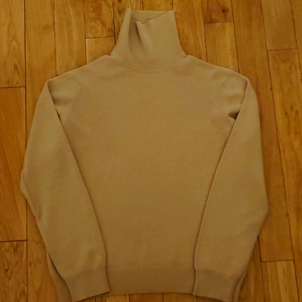 Tan cashmere turtleneck